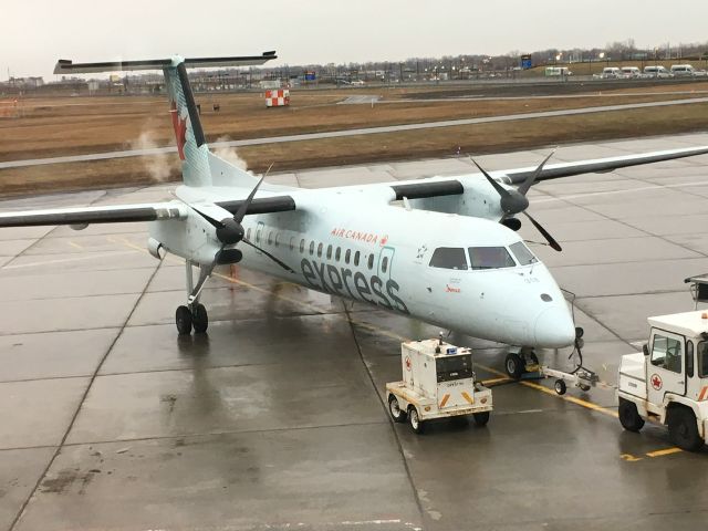 de Havilland Dash 8-300 —