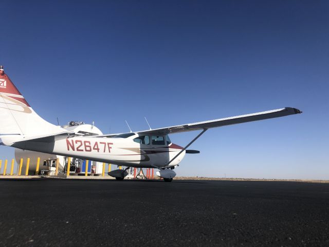 Cessna Skylane (N2647F) - Topping off with fuel. 