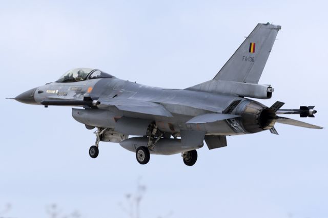 Lockheed F-16 Fighting Falcon (SFR136)