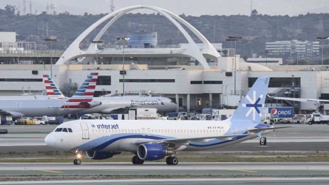 Airbus A320 (XA-MLR) - Taxiing to gate at LAX after landing on 25L