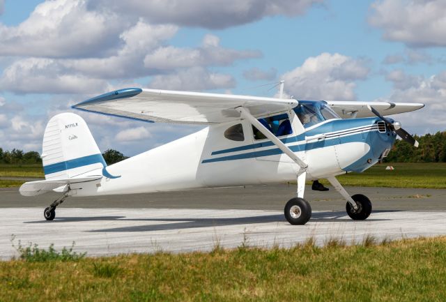 Cessna 140 (N111LX)
