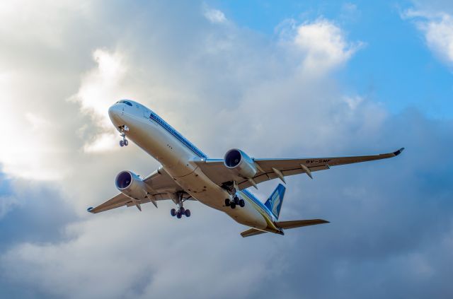 Airbus A350-900 (9V-SMF) - SIA A350-900 on final approach to RWY-16 at Melbourne on a cloudy afternoon