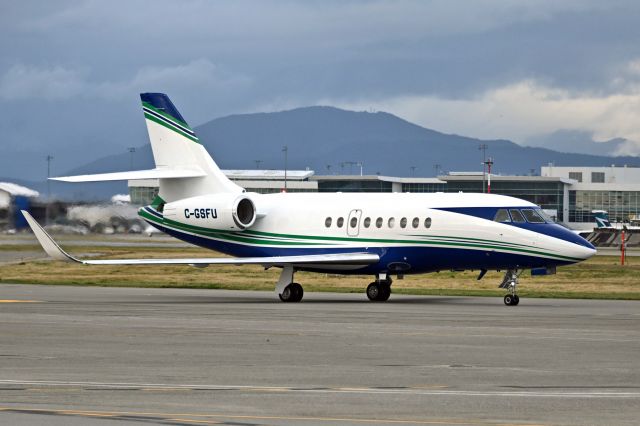 Dassault Falcon 2000 (C-GSFU)