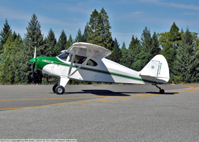 Piper PA-22 Tri-Pacer (N2371A)