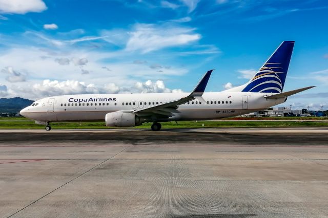 Boeing 737-800 (HP-1837CMP)