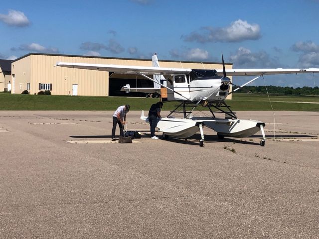 C-GIGJ — - Arriving for AirVenture