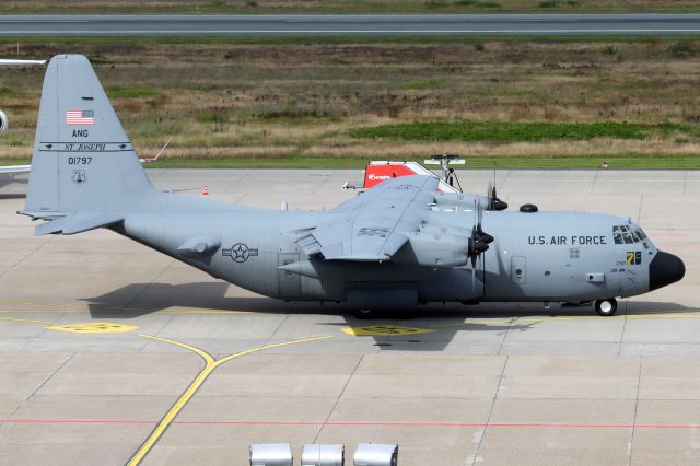 Lockheed C-130 Hercules (90-1797)