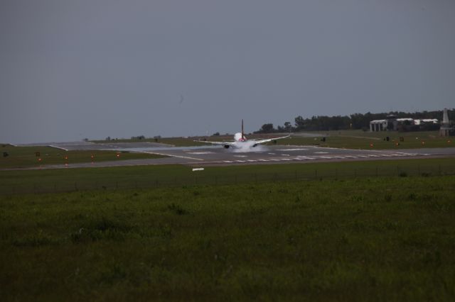 Boeing 737-800 (VH-VXN)