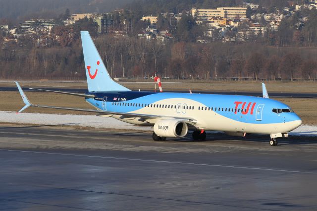 Boeing 737-800 (G-TAWA)