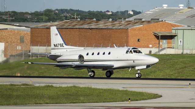 North American Sabreliner (N47SE) - Departing 22