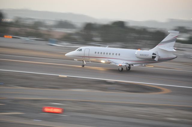 Dassault Falcon 2000 (N909CF)