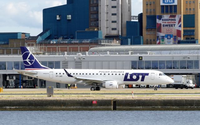 Embraer ERJ-190 (SP-LMD) - Taxi to take-off, July 14, 2019.