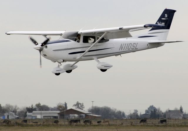 Cessna Skylane (N110SL)