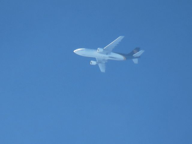 Airbus A300F4-600 (N165UP)