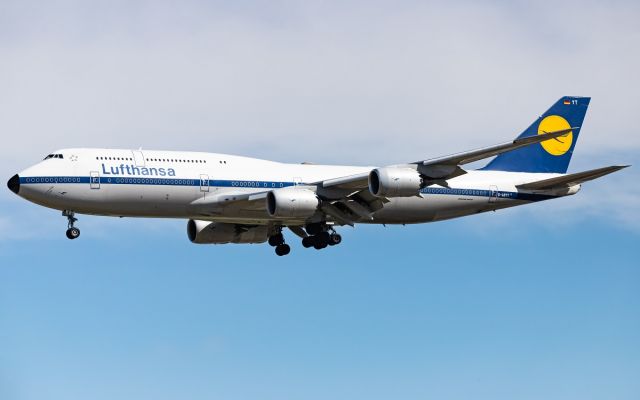 BOEING 747-8 (D-ABYT)