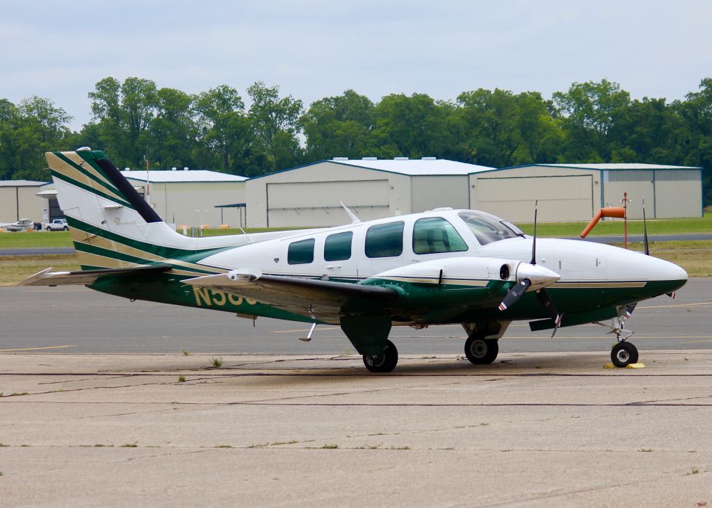 Beechcraft Baron (58) (N58JM) - At Downtown Shreveport.