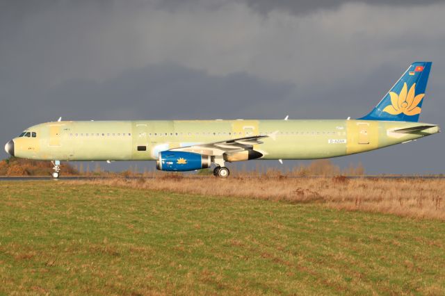 Airbus A321 (VN-A332)
