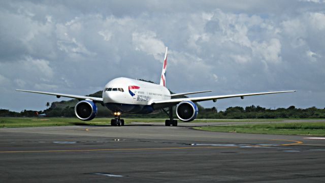 BOEING 777-200LR (G-VIIO)