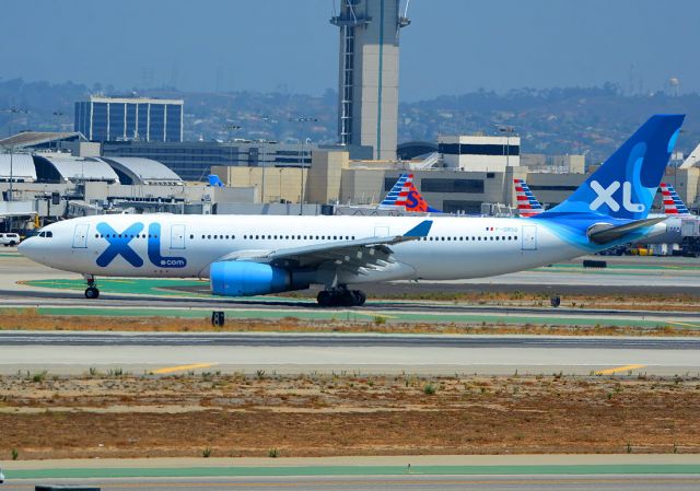 Airbus A330-200 (F-GRSQ)