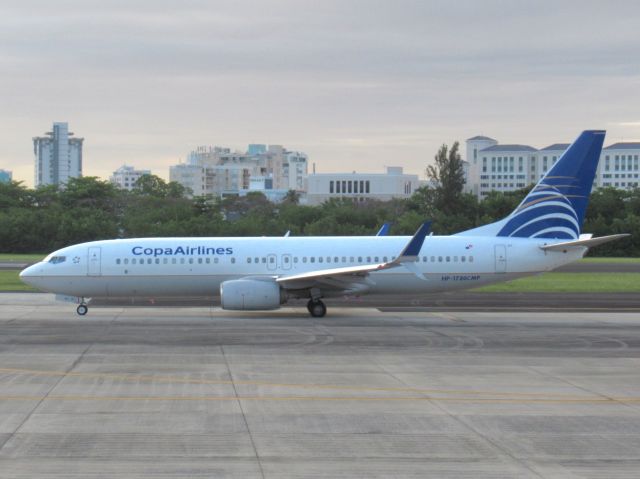 Boeing 737-800 (HP-1730CMP)