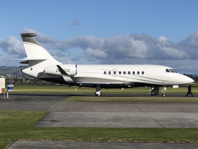 Dassault Falcon 2000 (ZK-OCB)