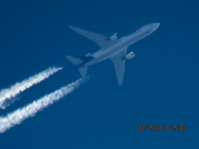 Boeing MD-11 (N607FE)