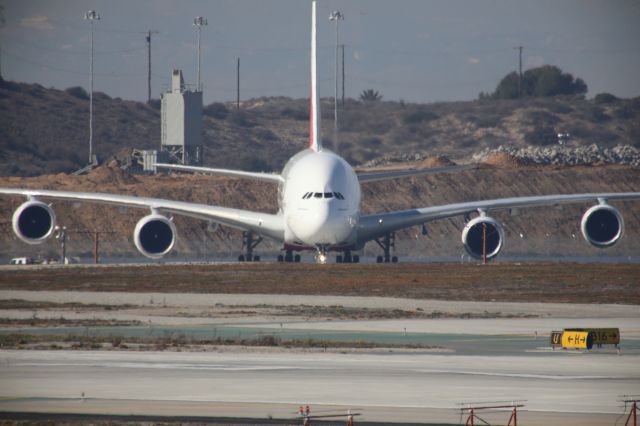 Airbus A380-800 (A6-EEP)