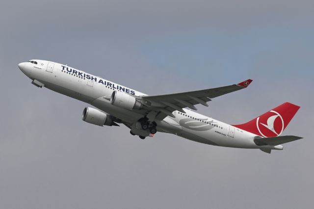 Airbus A330-200 (TC-JIL) - THY1994 cleaning up after departure for the flight back to IST.