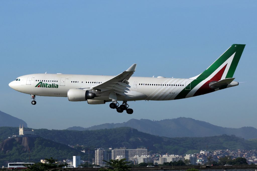 Airbus A330-300 (EI-EJI)