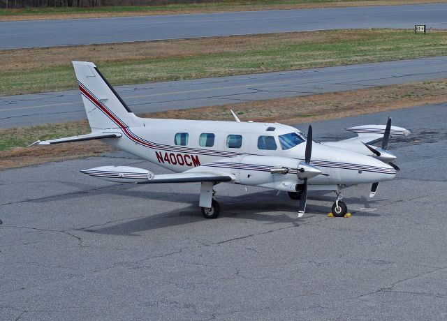 Piper Navajo (N400CM)