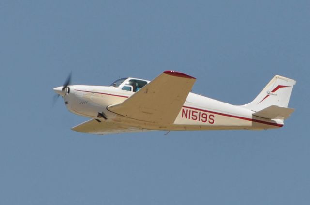 Beechcraft Bonanza (33) (N1519S)