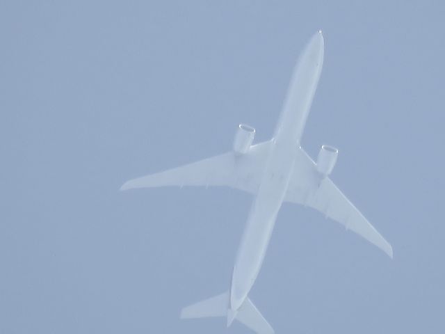 BOEING 777-300ER (N727AN)