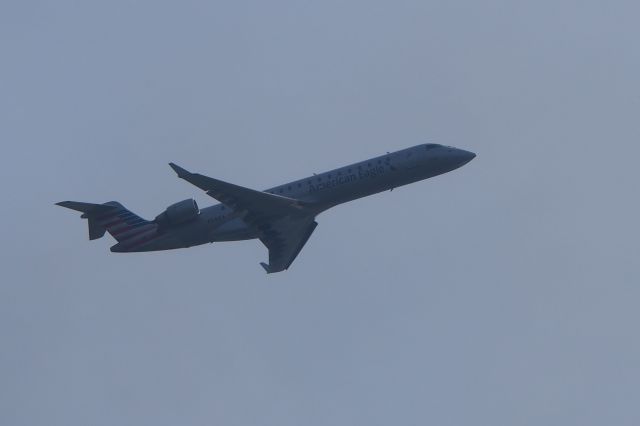 Canadair Regional Jet CRJ-200 (N541EA)