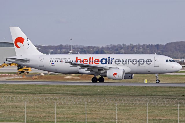 Airbus A320 (EI-LIS)