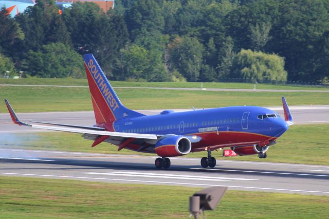 Boeing 737-700 (N211WN) - Last spotting trip of the summer