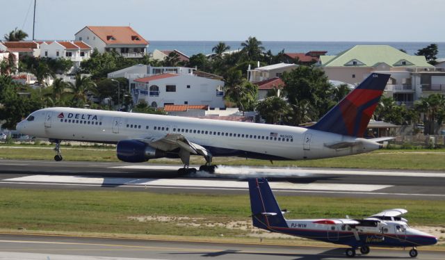 BOEING 767-300 (N634DL)