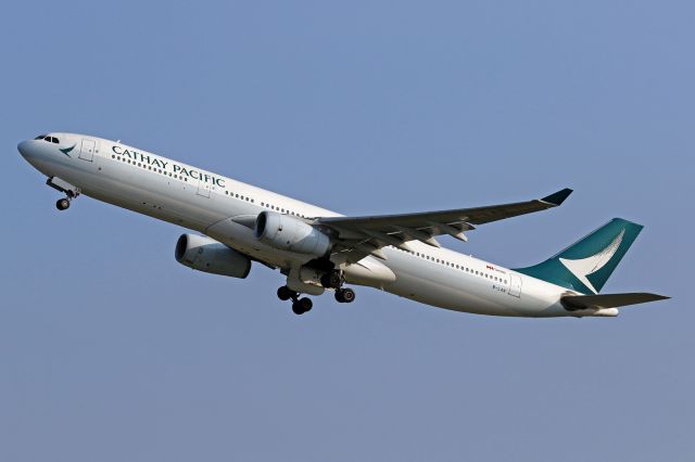 Airbus A330-300 (B-LAN)