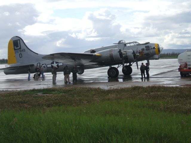 Boeing B-17 Flying Fortress (N297849) - Parked on ramp  at Goose Airport Lab.