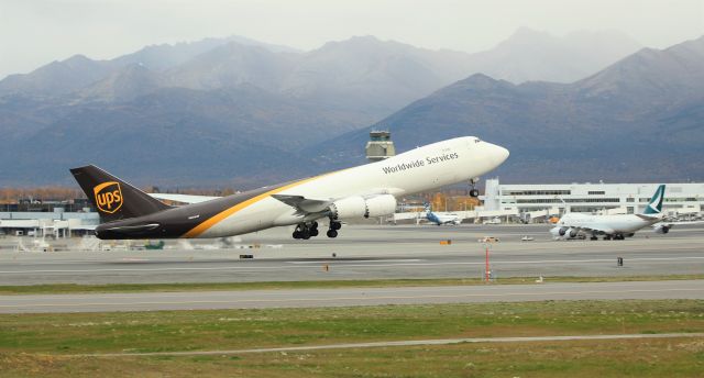 BOEING 747-8 (N605UP)
