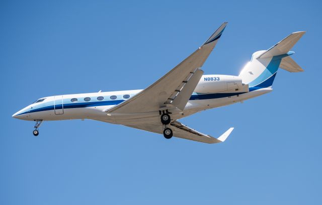 Gulfstream Aerospace Gulfstream G650 (N8833)