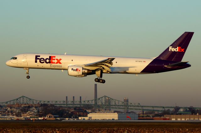 Boeing 757-200 (N770FD) - FDX 1977 from Newark arriving on 22L