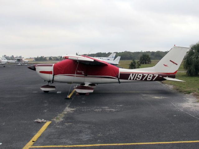 Cessna Skylane (N19787)