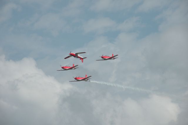 Pilatus PC-7 Astra — - PC-7 TEAM der Schweizer Luftwaffe