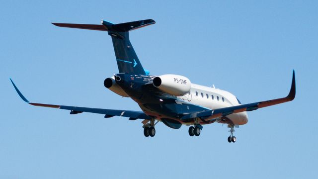 Embraer Legacy 550 (PS-DMF)