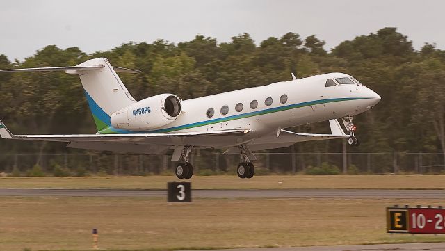 Gulfstream Aerospace Gulfstream IV (N450PG) - Takeoff Runway 10, cape May county NJ