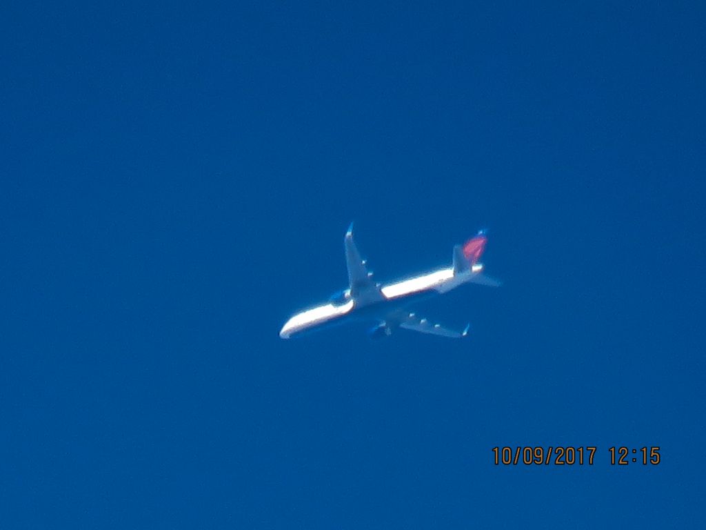 Boeing 757-200 (N553NW)
