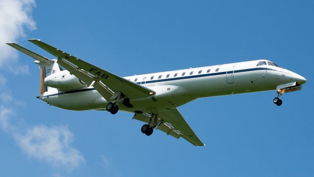 Embraer ERJ-145 (FAB2526)