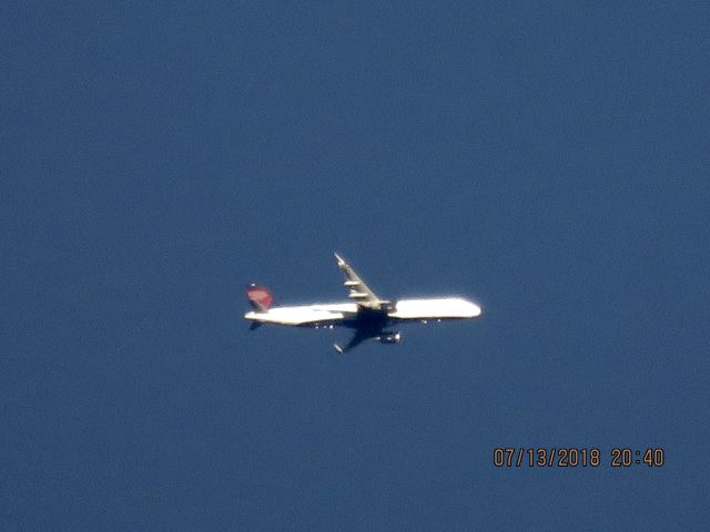 Airbus A321 (N318DX)