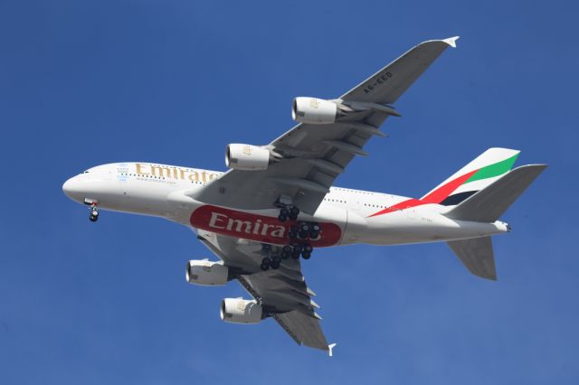 Airbus A380-800 (A6-EEO)