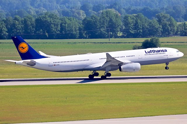 Airbus A330-300 (D-AIKE)